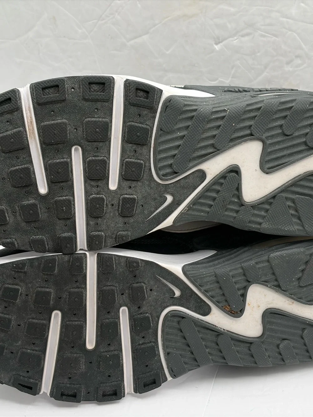 Nike Air Max Excee Sneakers Black And White Size 11 Medium Width Men’s Sneaker